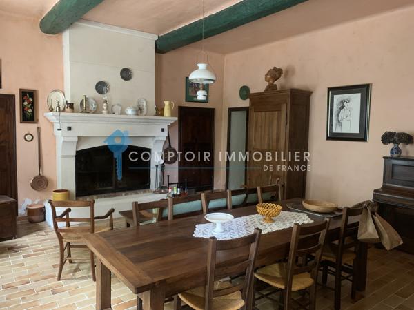 Propriete
                                                                                                                                                                                                                                                                                                                        24 pièce(s)                                                                                                                                                                                                          15 chambre(s)                                                                                                                                                                                                          800  m²
