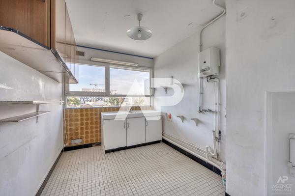 Appartement Rueil Malmaison 4 pièce(s) 86.55 m2 €390 000 ** - Référence 19274