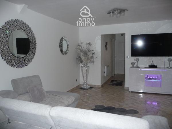 Maison
                                                                                                                                                                                                                                                                                                                        4 pièce(s)                                                                                                                                                                                                          2 chambre(s)                                                                                                                                                                                                          67  m²