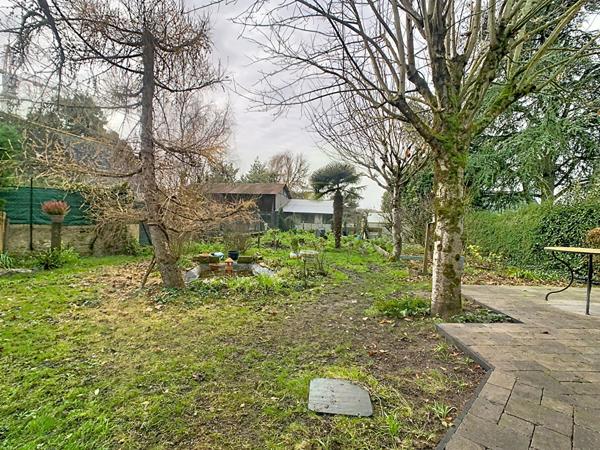 Maison Montreuil Sur Loir 6 pièce(s) 123 m2