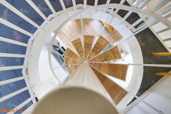 Maison d'architecte de plain-pied 126m2 - Garage - Sans voisinage direct - GRAULHET