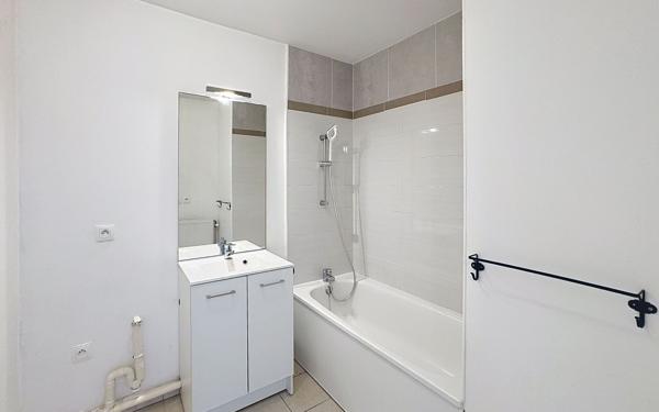Appartement à vendre    3 pièces • 62,66 m2 Roissy-en-Brie