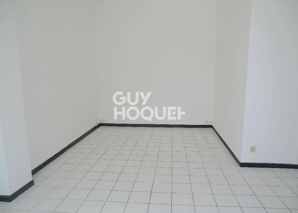 Studio à LOUER à PERONNE (80200).