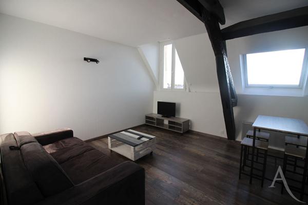 Appartement meublé 1 pièce de 27m², coeur de ville de Mantes la Jolie