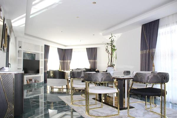 Côtes d'Armor 22440 Ploufragan. Villa d'exception, 5 chambres dont 1 suite parentale au Rdc. Terrasse surélevée, Garage