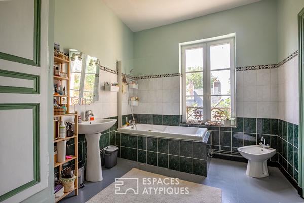 Maison de ville emblématique avec vue et jardin en coeur historique de Laon