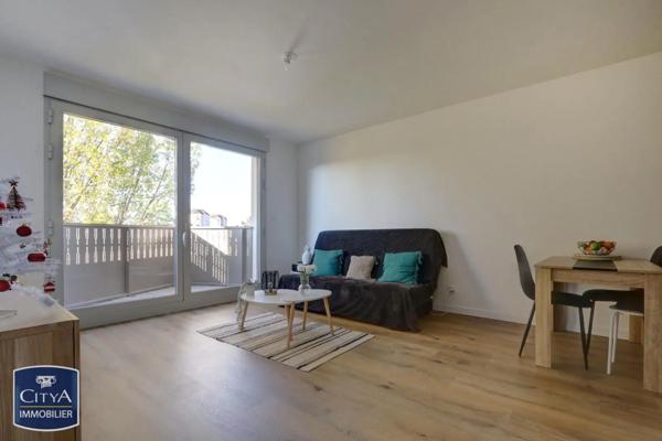 Appartement à louer 2 pièces 41.8m²