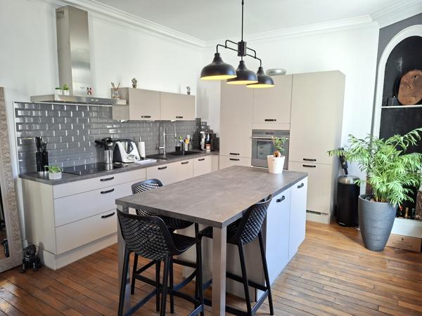 Nancy , appartement de charme 95 m2 , 2 chambres , 2 salles