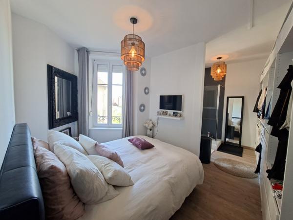Nancy , appartement de charme 95 m2 , 2 chambres , 2 salles