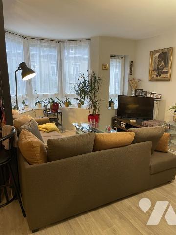 Appartement de type 3, 2 chambres, parking en sous-sol, cave.
