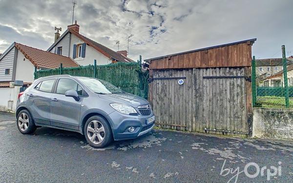 Maison à vendre    2 pièces • 67 m2 Saint-Éloy-les-Mines