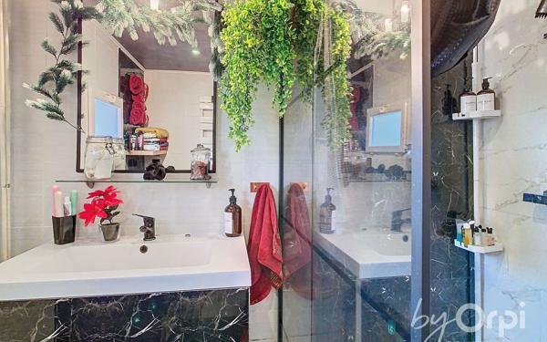 Maison à vendre    2 pièces • 67 m2 Saint-Éloy-les-Mines