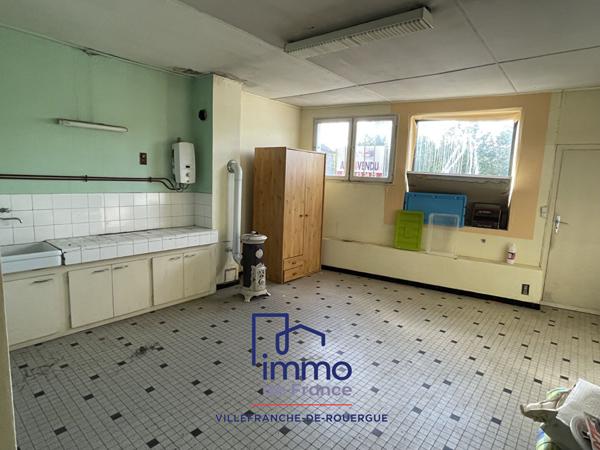 ENTREPOT - VILLEFRANCHE DE ROUERGUE - 105 m2