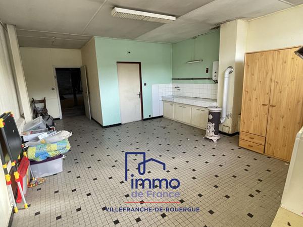 ENTREPOT - VILLEFRANCHE DE ROUERGUE - 105 m2