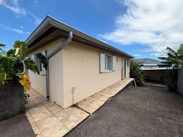 Maison à vendre à SAINTE-ANNE à la Réunion (97437), ref : 97405/250   
Saint-François
