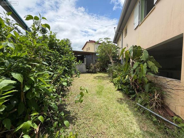 Maison à vendre à SAINTE-ANNE à la Réunion (97437), ref : 97405/250   
Saint-François