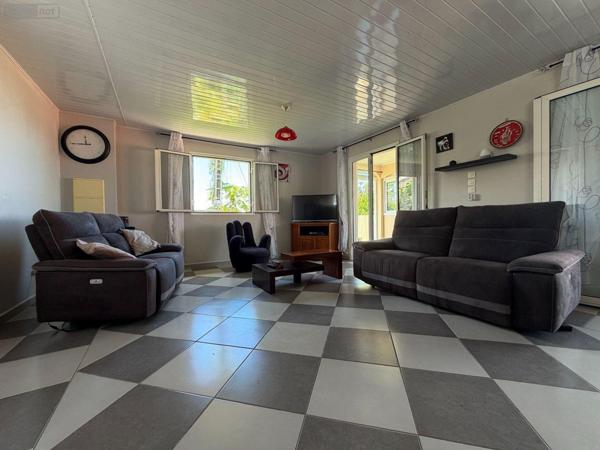Maison à vendre à SAINTE-ANNE à la Réunion (97437), ref : 97405/250   
Saint-François