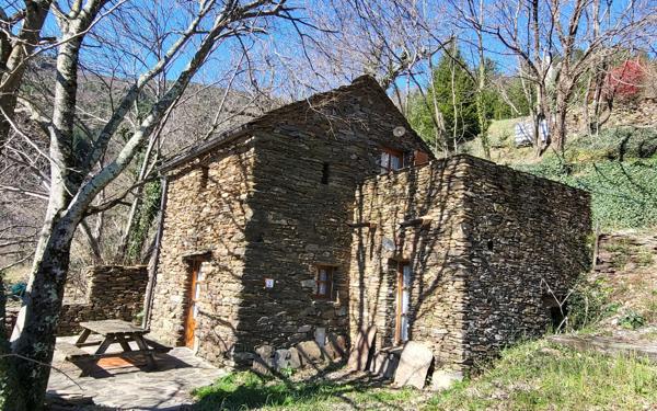 Maison à vendre    3 pièces • 92 m2 Dompnac