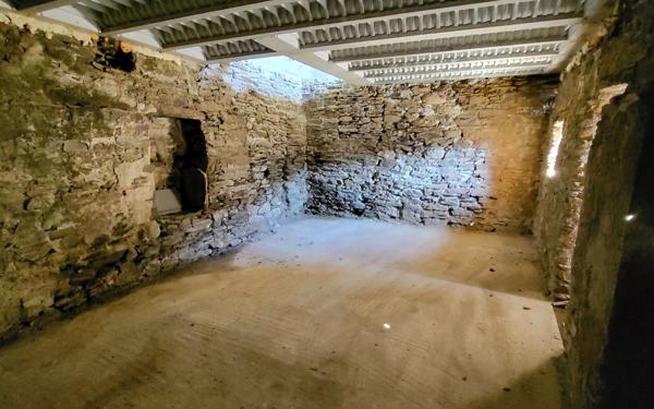 Maison à vendre    3 pièces • 92 m2 Dompnac