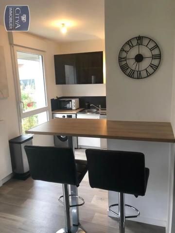 Appartement à louer 2 pièces 43.57m² Brie-Comte-Robert (77170)