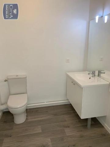 Appartement à louer 2 pièces 43.57m² Brie-Comte-Robert (77170)