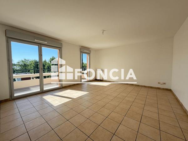 Location Appartement 3 pièces 74.69 m² - 3 PLACE OLIVIER DE SERRES Chartres 28000
