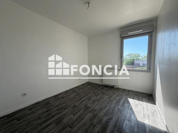 Location Appartement 3 pièces 74.69 m² - 3 PLACE OLIVIER DE SERRES Chartres 28000