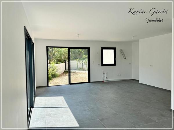 APPARTEMENT SIX FOURS LES PLAGES 3 pièce(s) 68.20 m2- TERRAIN 54 M² - GARAGE SOUS SOL