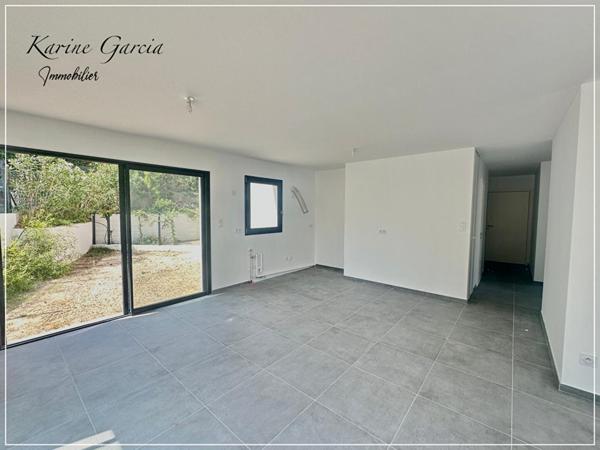 APPARTEMENT SIX FOURS LES PLAGES 3 pièce(s) 68.20 m2- TERRAIN 54 M² - GARAGE SOUS SOL
