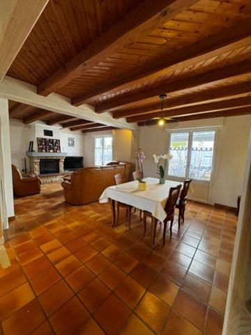 agréable maison familiale avec dépendance