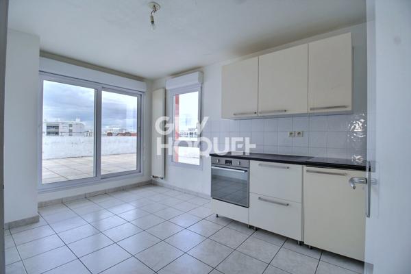 APPARTEMENT À VENDRE DE 5 PIÈCES DE 121,00 M²