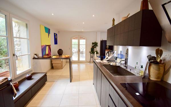 Maison à vendre    5 pièces •  Garrigues-Sainte-Eulalie