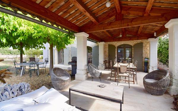 Maison à vendre    5 pièces •  Garrigues-Sainte-Eulalie