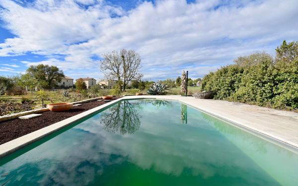 Maison à vendre    5 pièces •  Garrigues-Sainte-Eulalie