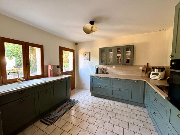 MAISON FAMILIALE - CHANCEAUX-SUR-CHOISILLE -115,51 M² - GRAND TERRAIN - DÉPENDANCE