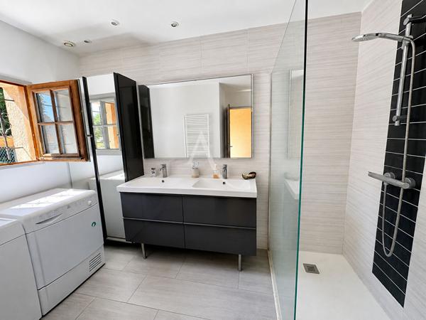 MAISON FAMILIALE - CHANCEAUX-SUR-CHOISILLE -115,51 M² - GRAND TERRAIN - DÉPENDANCE