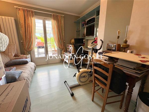 Vernouillet: Charmante maison familiale avec jardin 6 pcs - 4 ch - 150m² sur un beau jardin de 710m²
