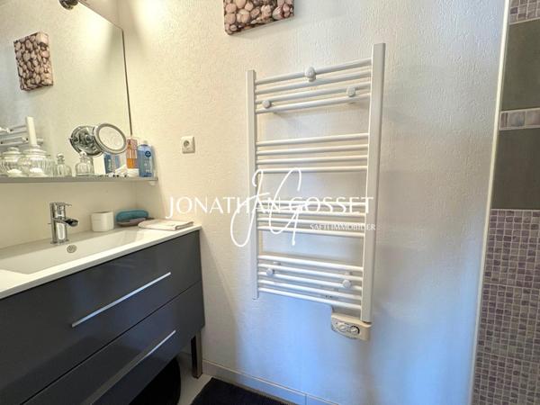 Vernouillet: Charmante maison familiale avec jardin 6 pcs - 4 ch - 150m² sur un beau jardin de 710m²