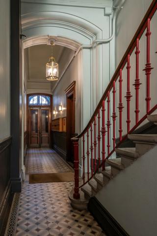 LYON 6 – Lafayette / Molière – Dernier étage au calme sur cour – 1 chambre – Immeuble bourgeois avec ascenseur