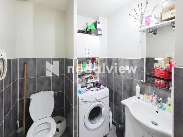 Immeuble de rapport - 10 appartements - 600 m² hab. / env. 1000 m² - Parking