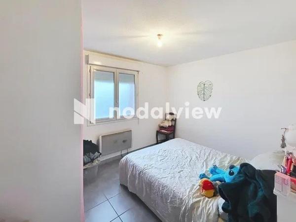 Immeuble de rapport - 10 appartements - 600 m² hab. / env. 1000 m² - Parking