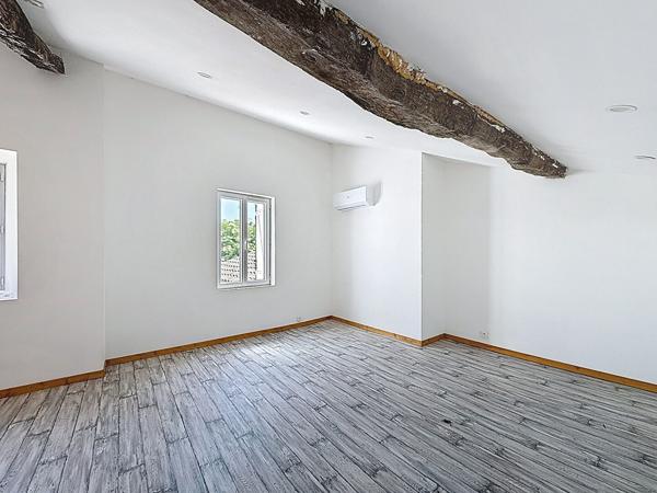 Maison de ville 5 pièces à louer à Moncrabeau - 142 m²