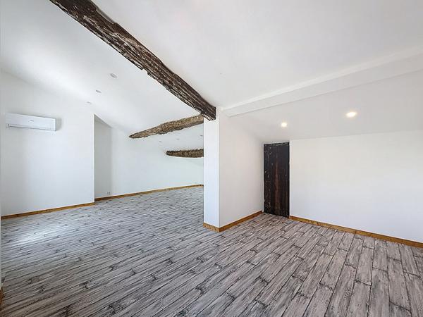 Maison de ville 5 pièces à louer à Moncrabeau - 142 m²