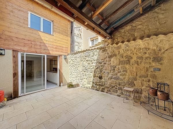 Maison de ville 5 pièces à louer à Moncrabeau - 142 m²