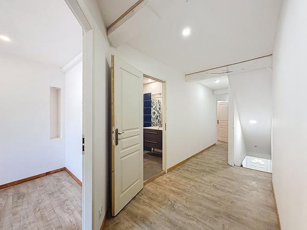 Maison de ville 5 pièces à louer à Moncrabeau - 142 m²