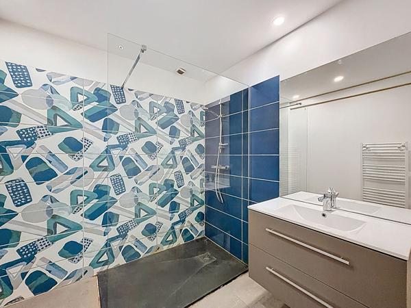 Maison de ville 5 pièces à louer à Moncrabeau - 142 m²