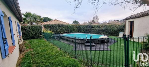 Maison traditionnelle 8 pièces de 162 m² à Bon-Encontre (47240)