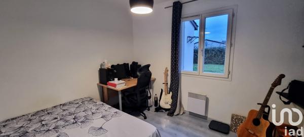 Maison traditionnelle 8 pièces de 162 m² à Bon-Encontre (47240)