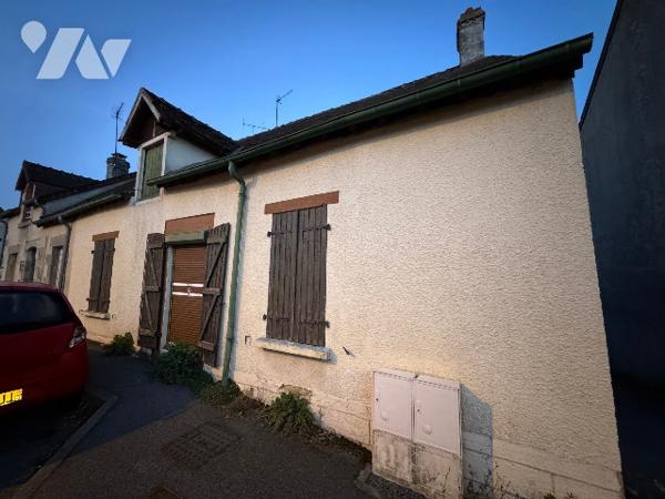 A SAINT GERVAIS DU PERRON - Maison à rénover (64m²)