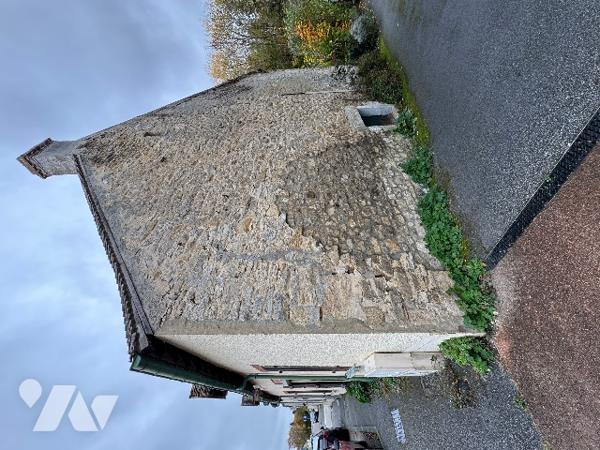 A SAINT GERVAIS DU PERRON - Maison à rénover (64m²)